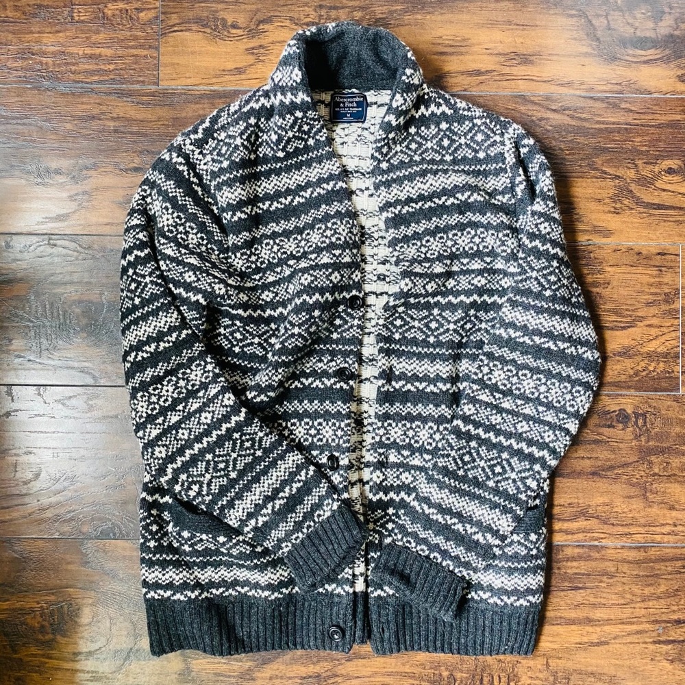 NWOT Gray/White Wool Abercrombie Cardigan Sweater